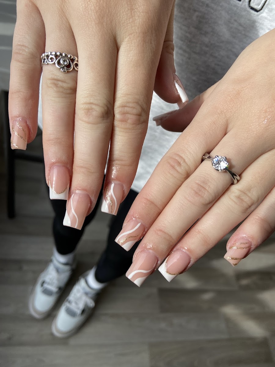 Queen nails work