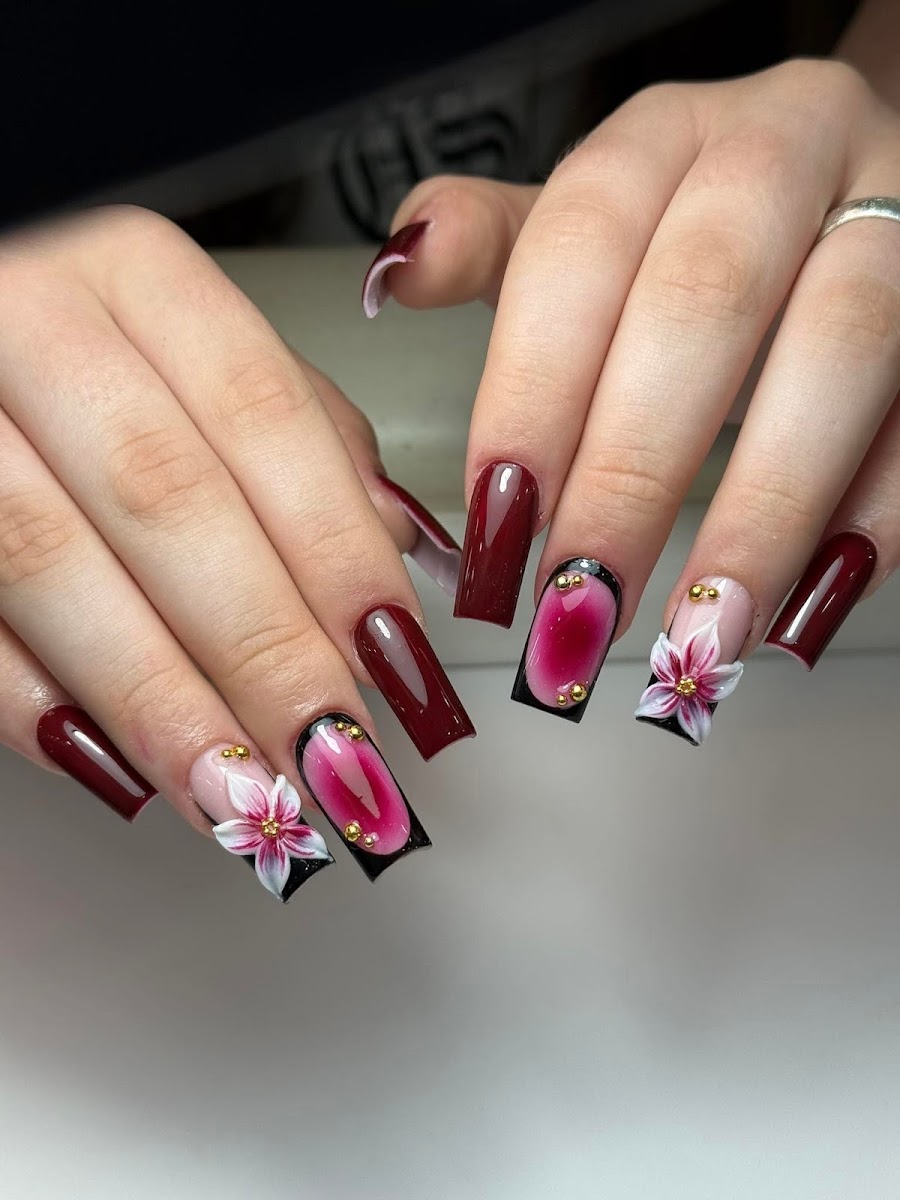Queen nails work